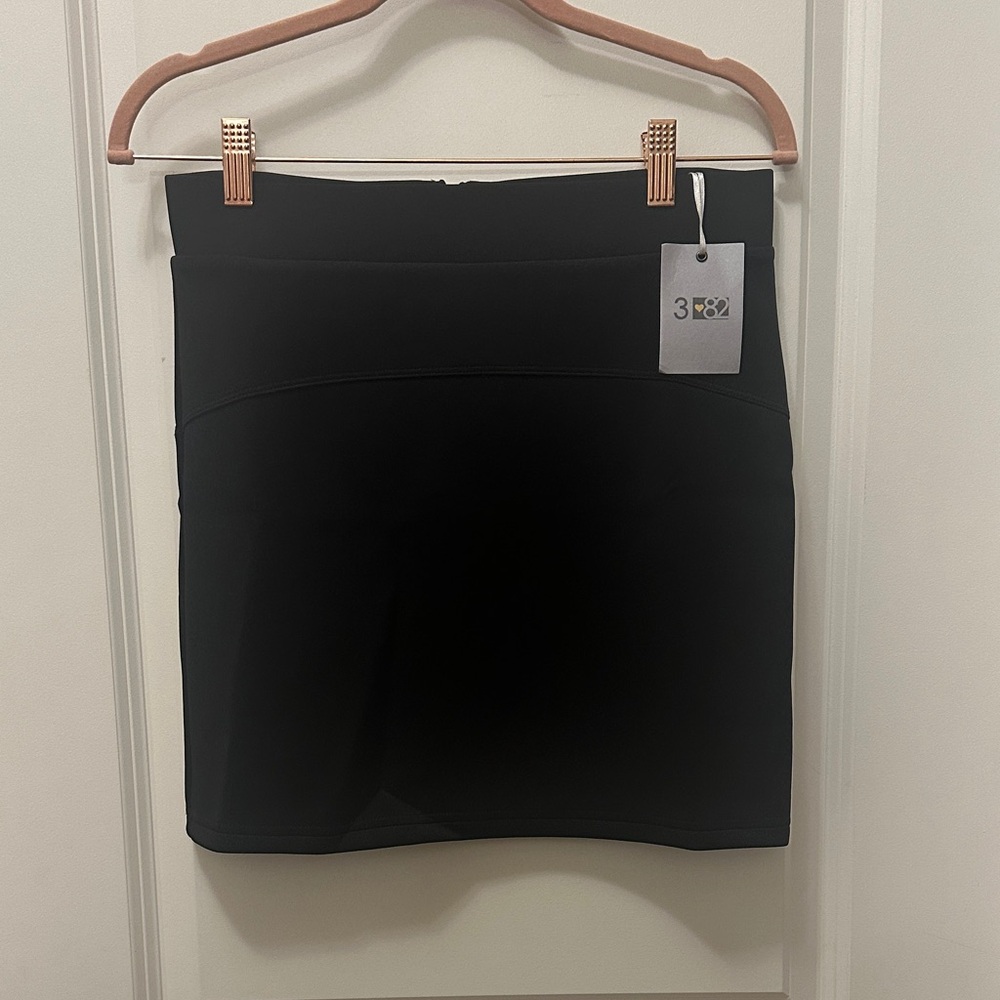 NWT Three eighty two black skirt size small